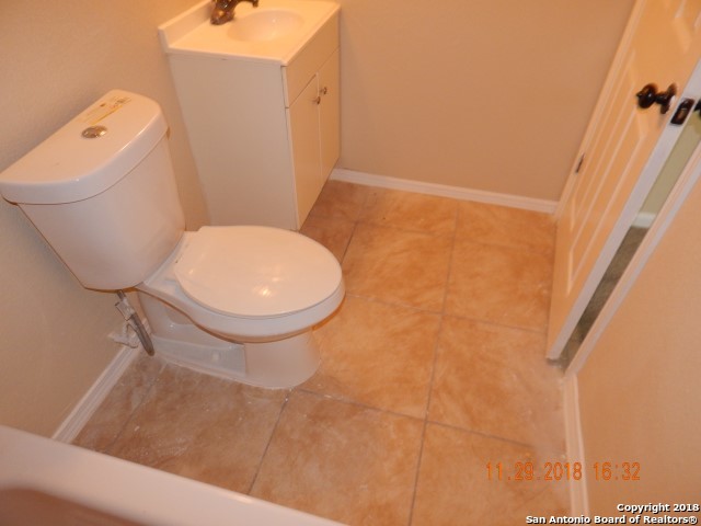 6919 YUCCA VLY, San Antonio, TX 78242