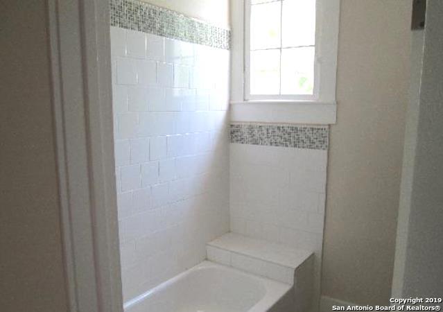 429 W MISTLETOE AVE, #102, San Antonio, TX 78212