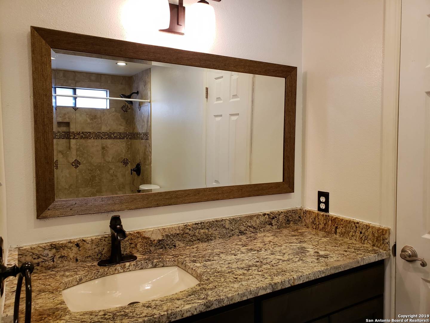 15711 Horse Creek, San Antonio, TX 78232