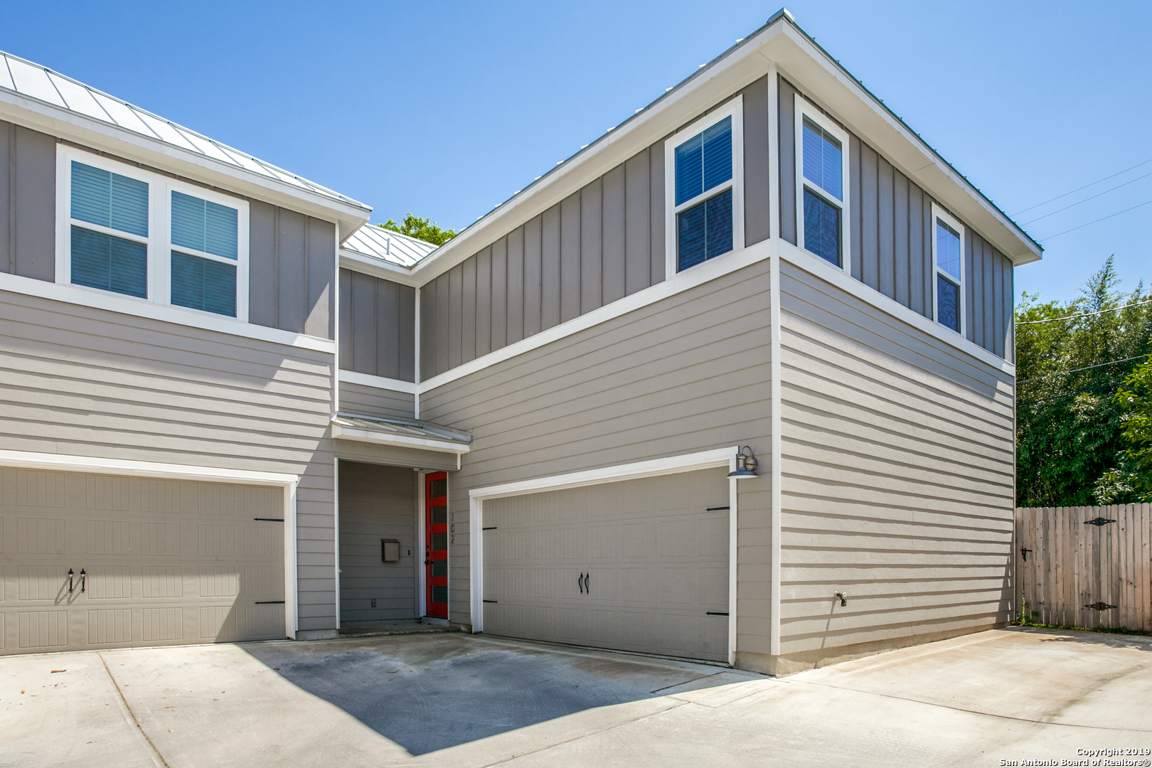 256 Claremont Ave Listing Cover Image