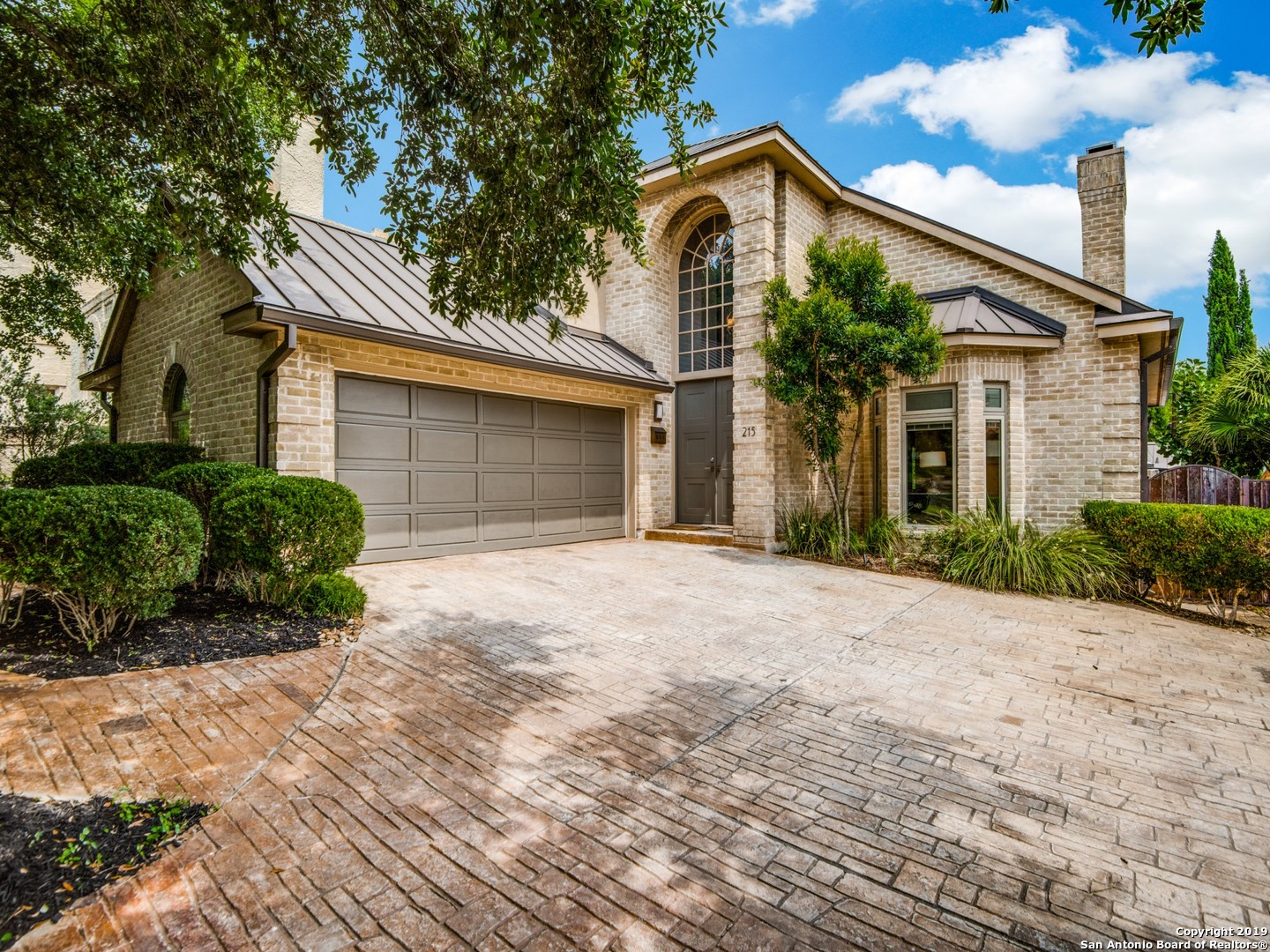 Property photo for 215 CLOVERLEAF AVE, Alamo Heights, TX