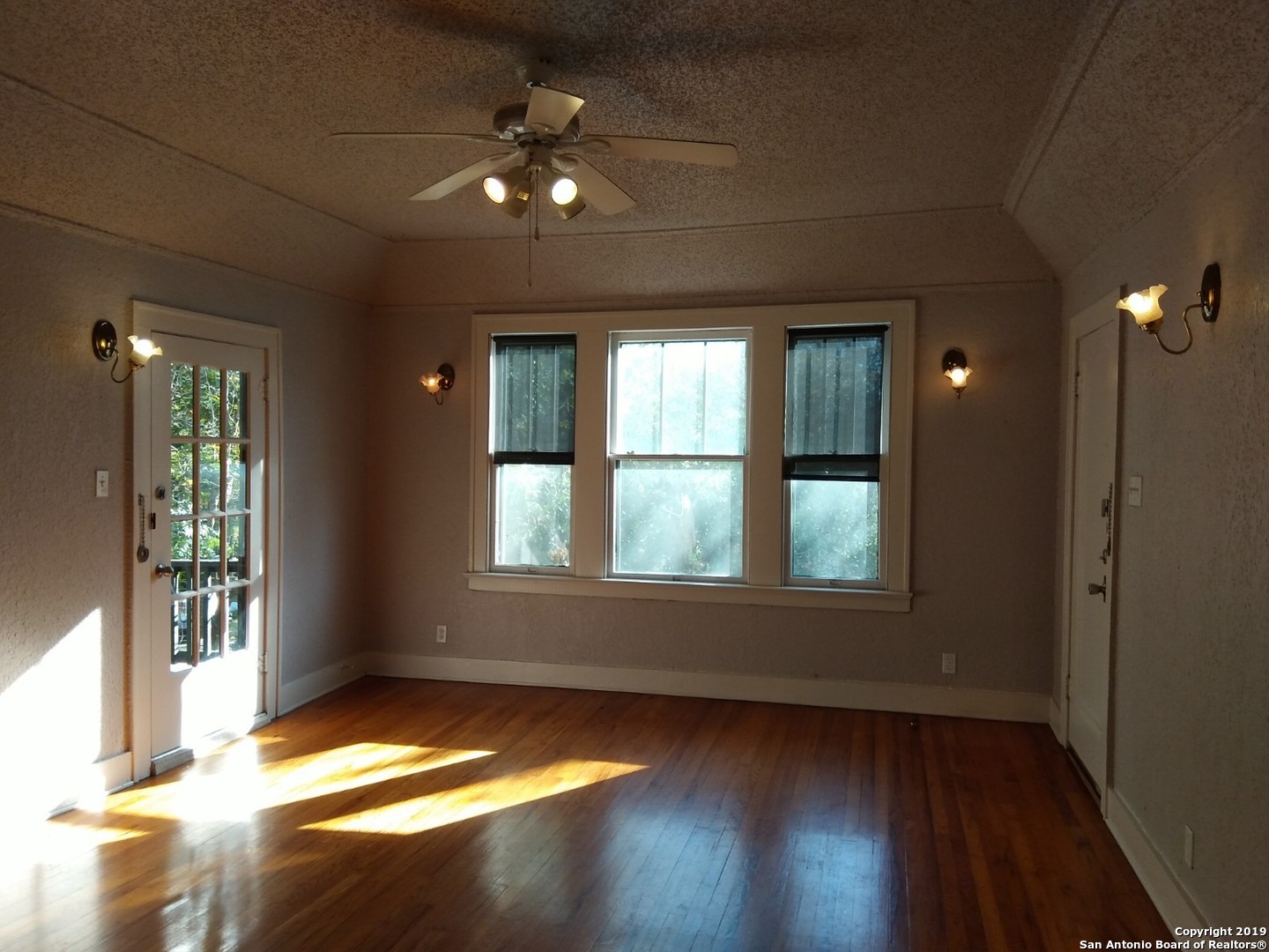 1743 W Summit Ave, #2, San Antonio, TX 78201