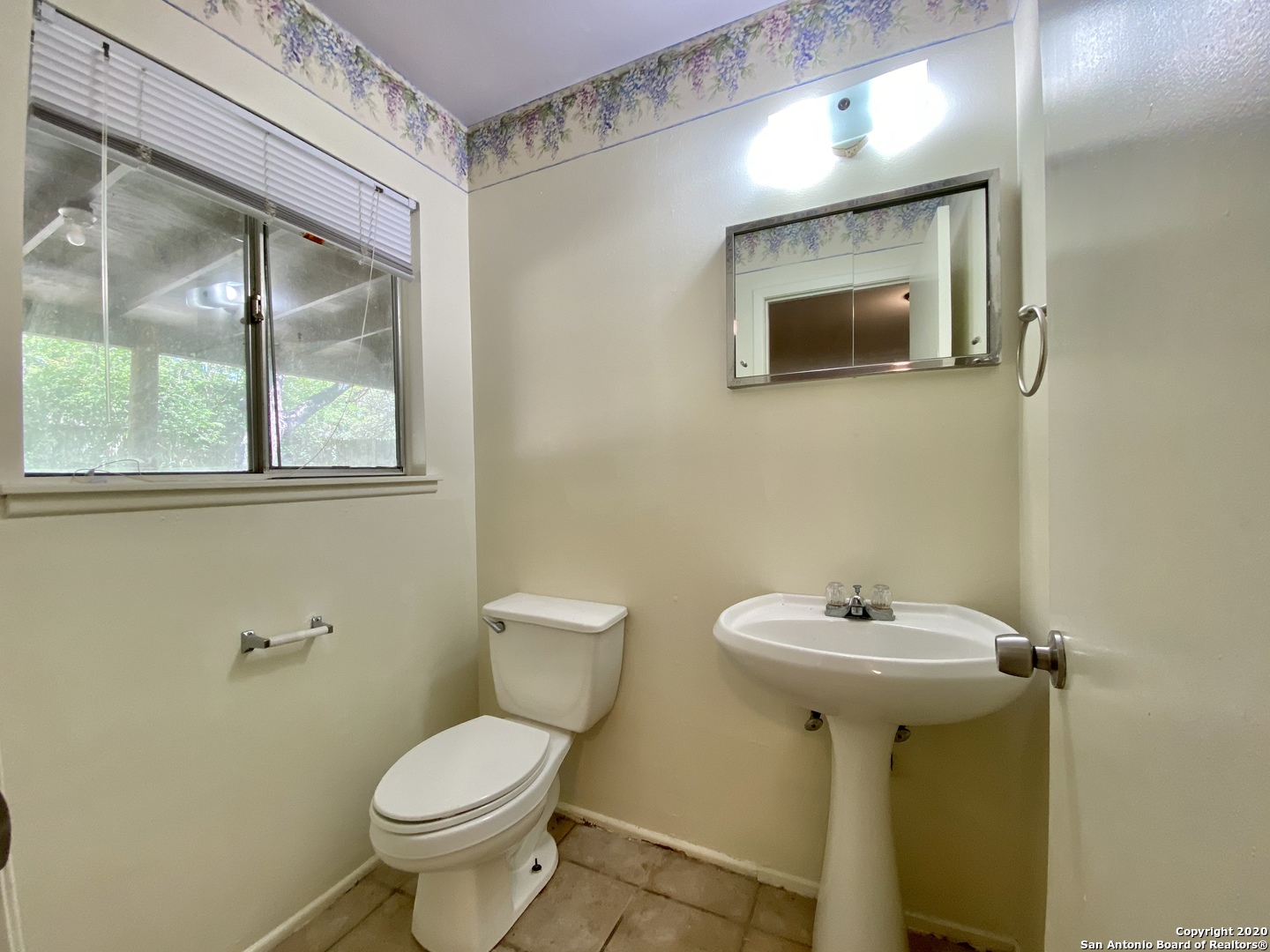 6611 PRESLEY DR, San Antonio, TX 78240