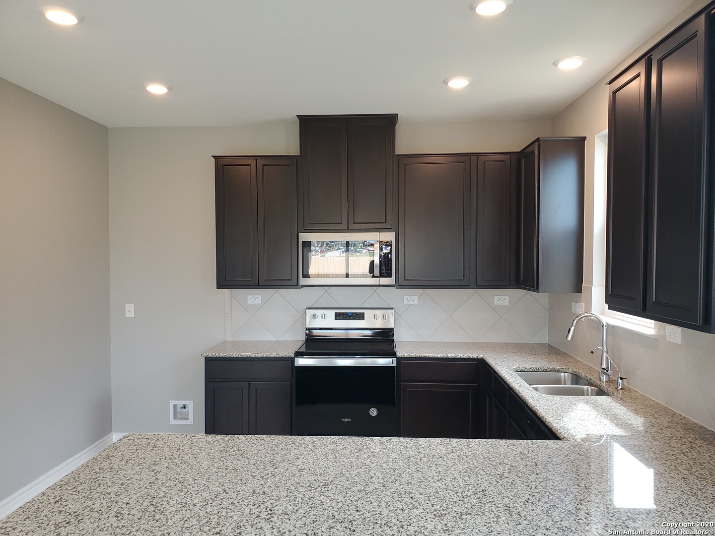 567 PEBBLE BEND, New Braunfels, TX 78130