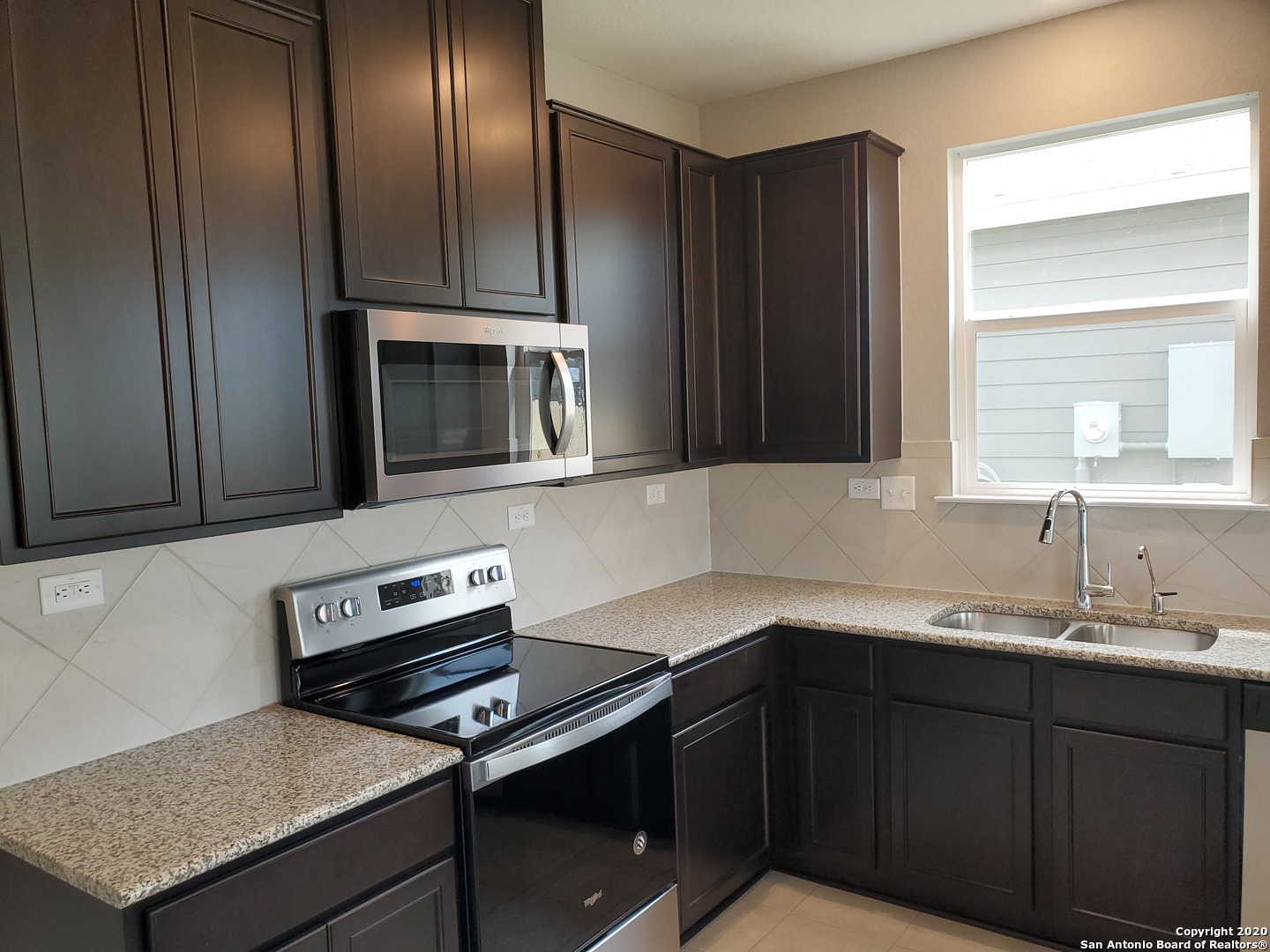 567 PEBBLE BEND, New Braunfels, TX 78130