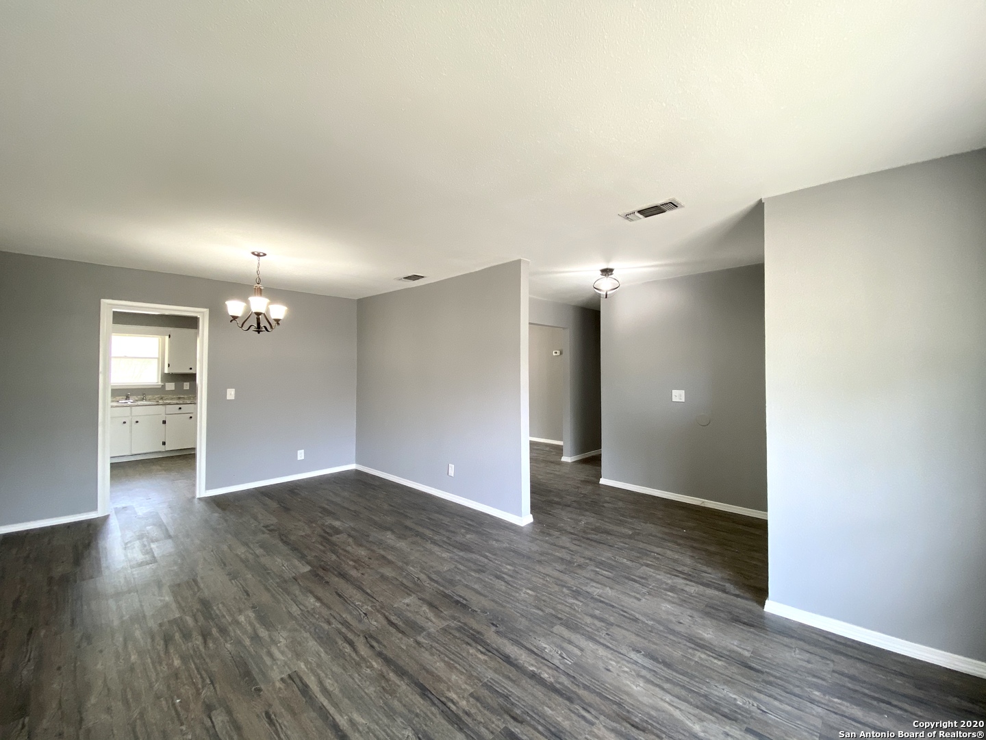 1906 Harpers Ferry, San Antonio, TX 78245