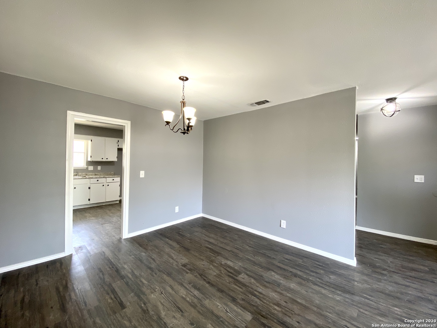 1906 Harpers Ferry, San Antonio, TX 78245