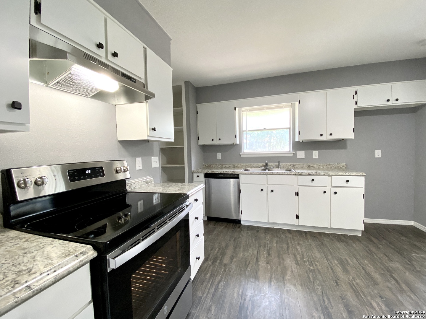 1906 Harpers Ferry, San Antonio, TX 78245