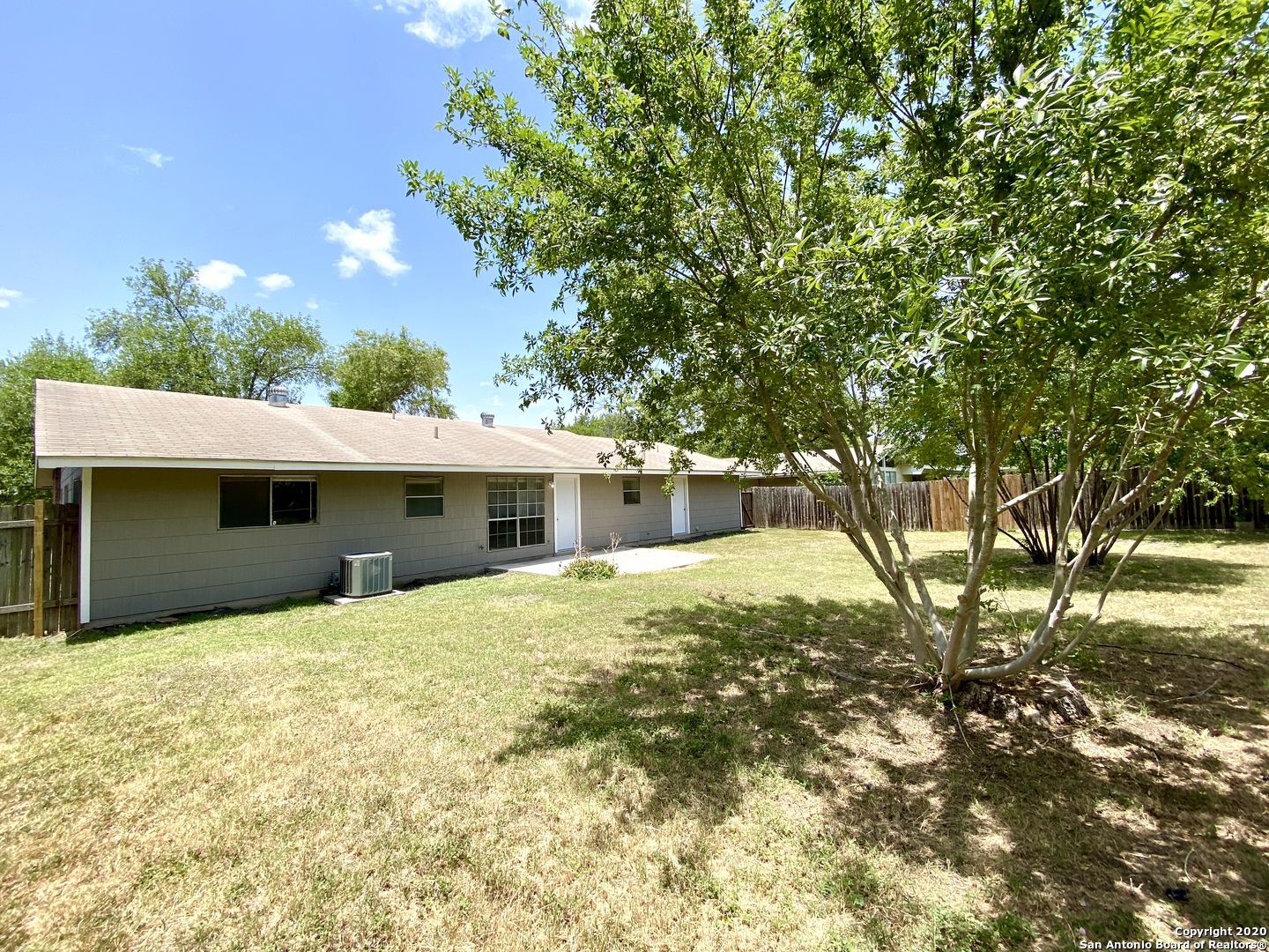 1906 Harpers Ferry, San Antonio, TX 78245