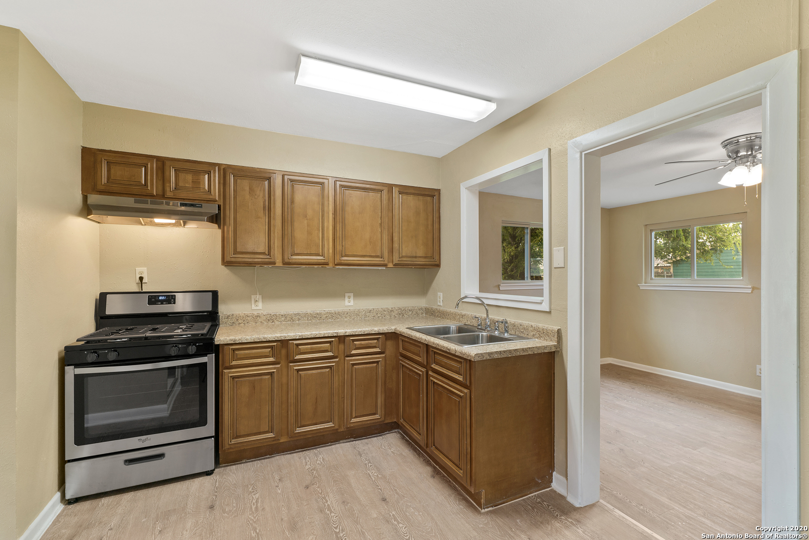 134 GAYLE AVE, San Antonio, TX 78223