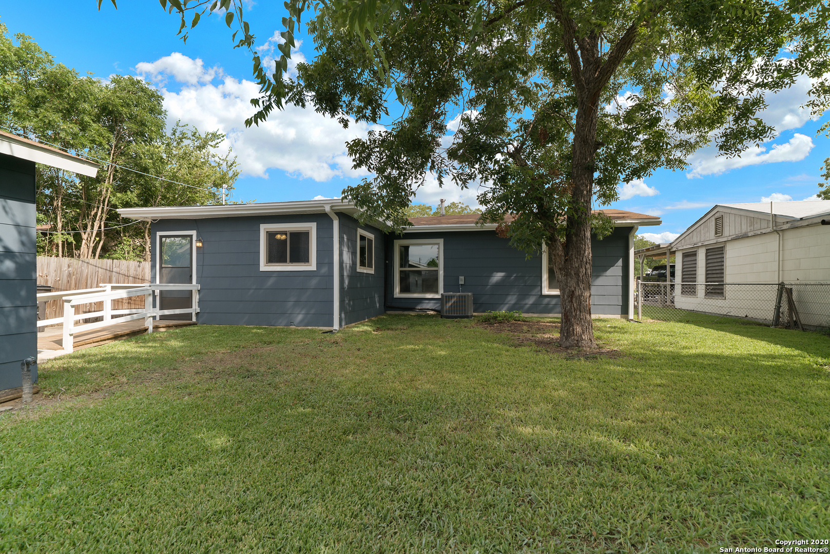 134 GAYLE AVE, San Antonio, TX 78223