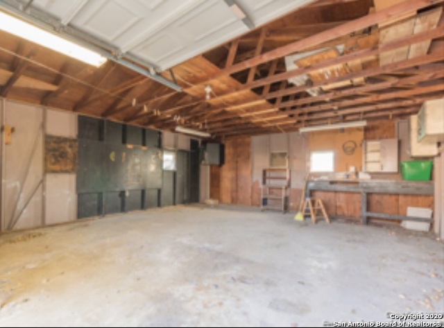 134 GAYLE AVE, San Antonio, TX 78223