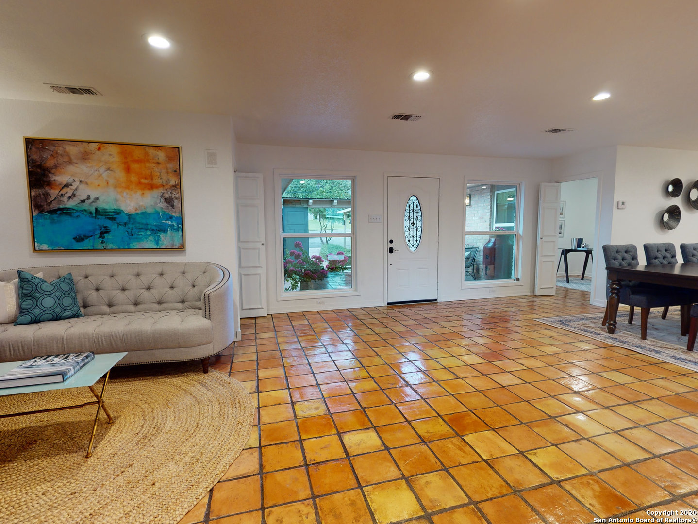 Property photo for 1911 E LAWNDALE DR, San Antonio, TX
