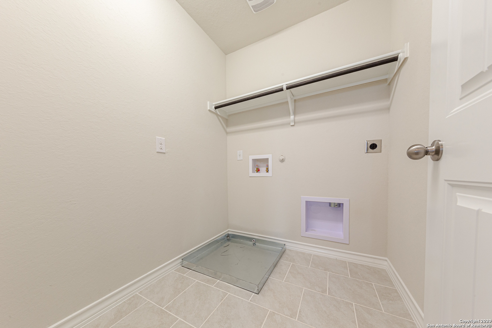 142 Loggy Bayou, Cibolo, TX 78108