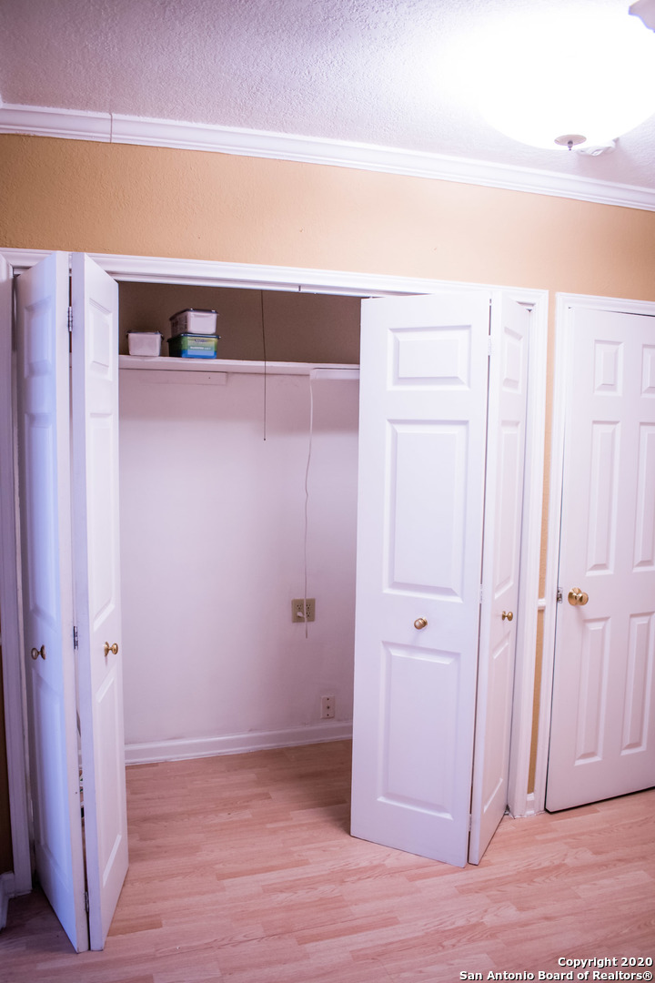 3131 Aragon Dr,San Antonio, TX 78211