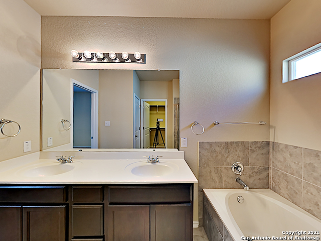 8418 Angelina Parke, San Antonio, TX 78254