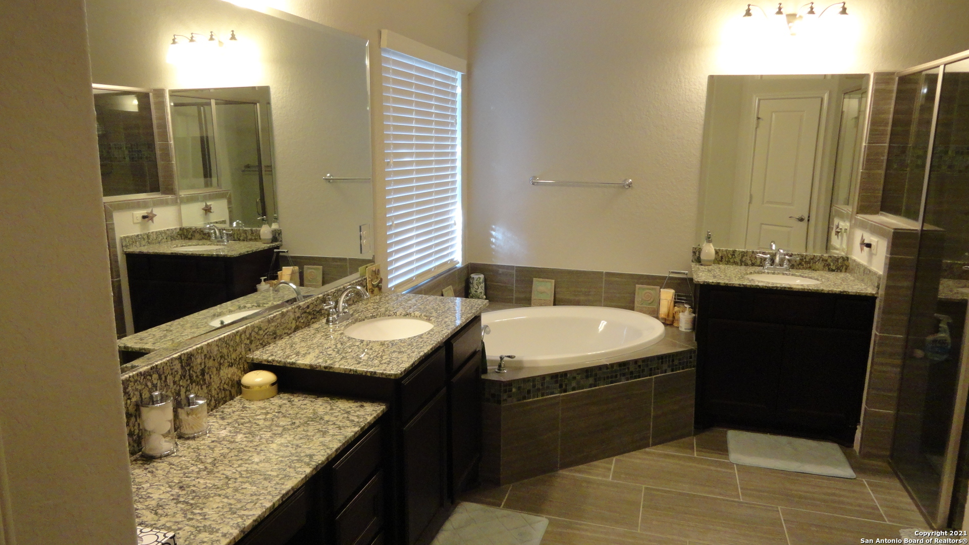 25832 GREEN TER, San Antonio, TX 78255