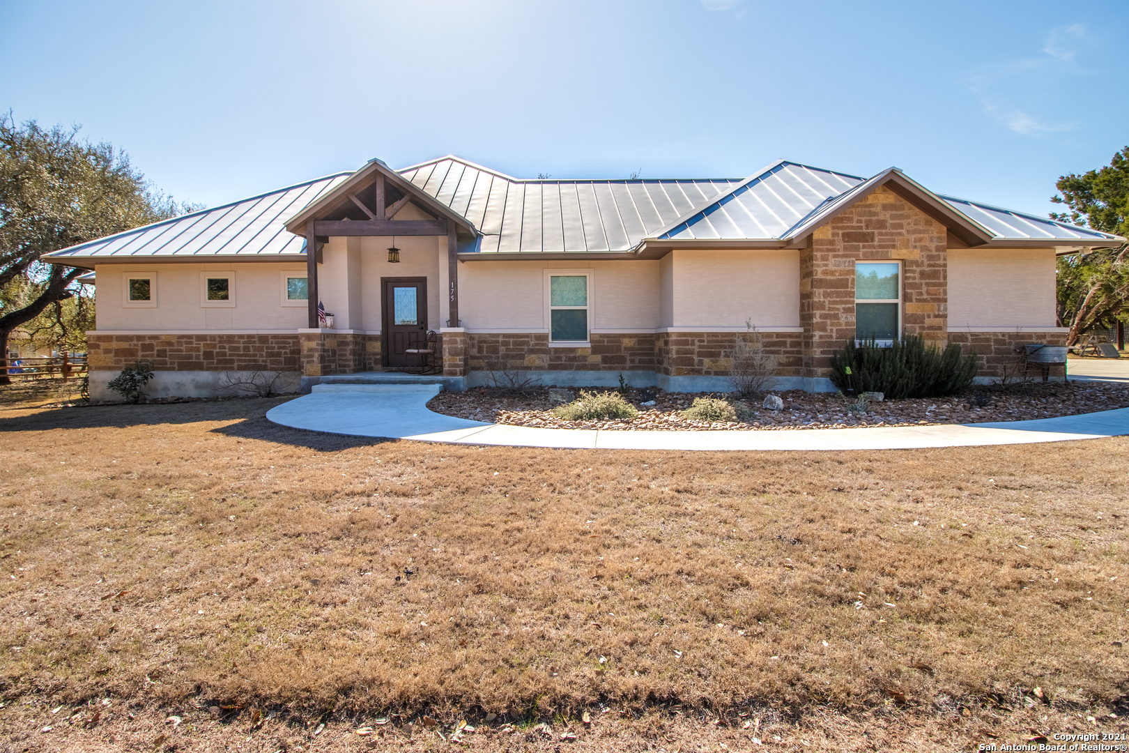 Property photo for 175 Quail Dr, Bandera, TX