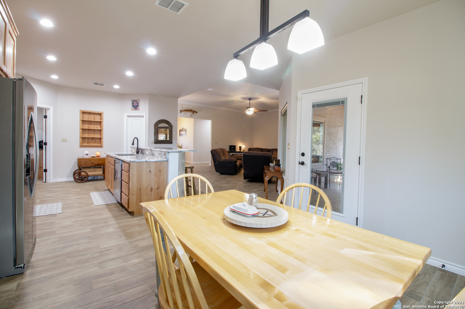 175 Quail Dr, Bandera, TX 78003