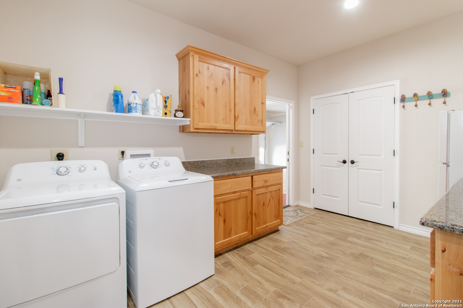 175 Quail Dr, Bandera, TX 78003