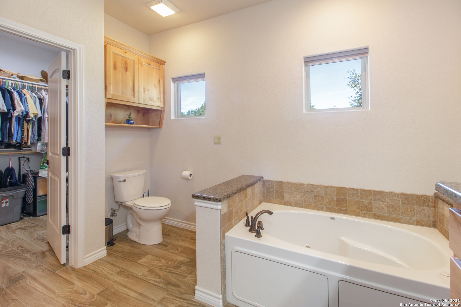175 Quail Dr, Bandera, TX 78003