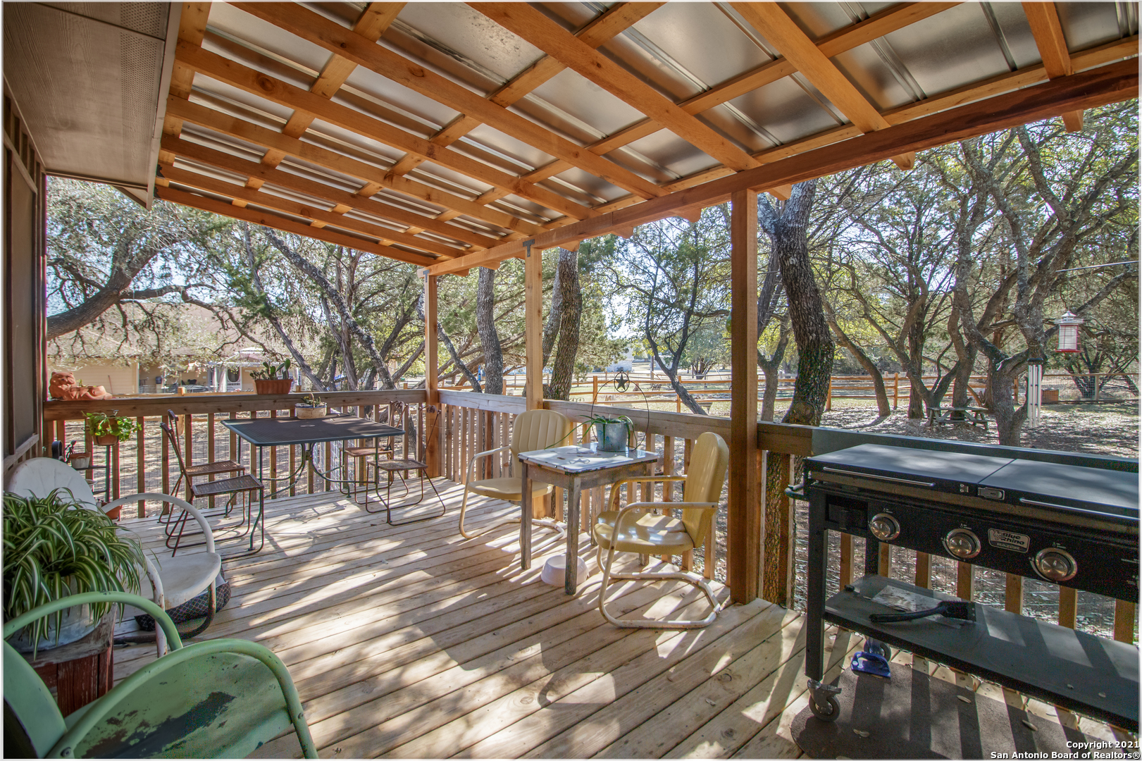 175 Quail Dr, Bandera, TX 78003
