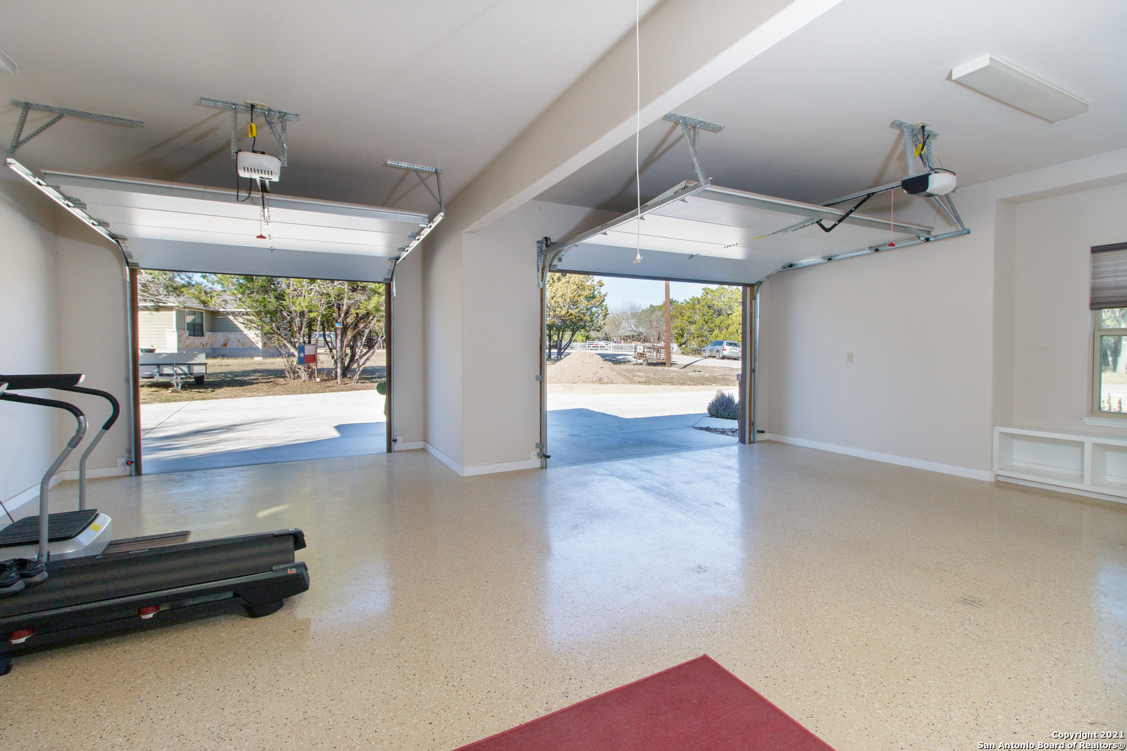175 Quail Dr, Bandera, TX 78003