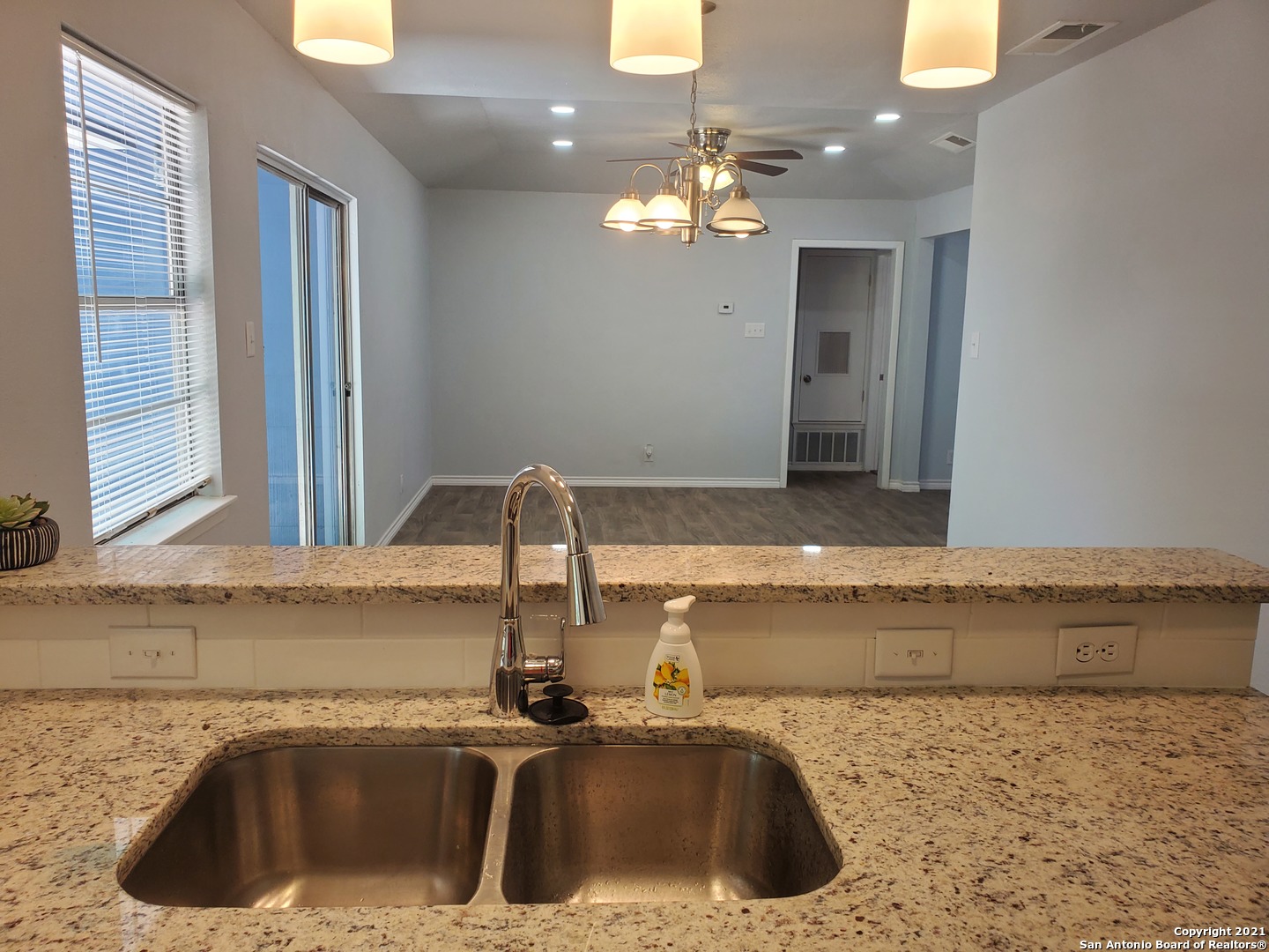 6522 HIDDEN BLF, San Antonio, TX 78218
