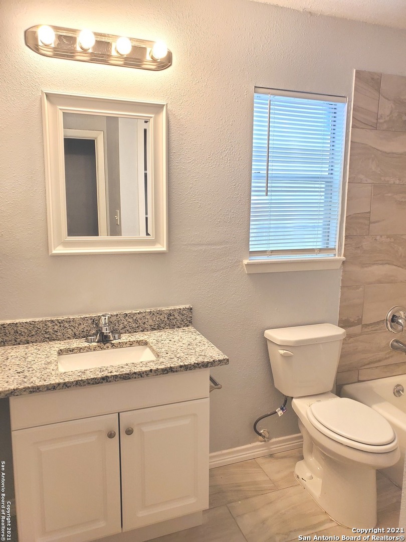 6522 HIDDEN BLF, San Antonio, TX 78218