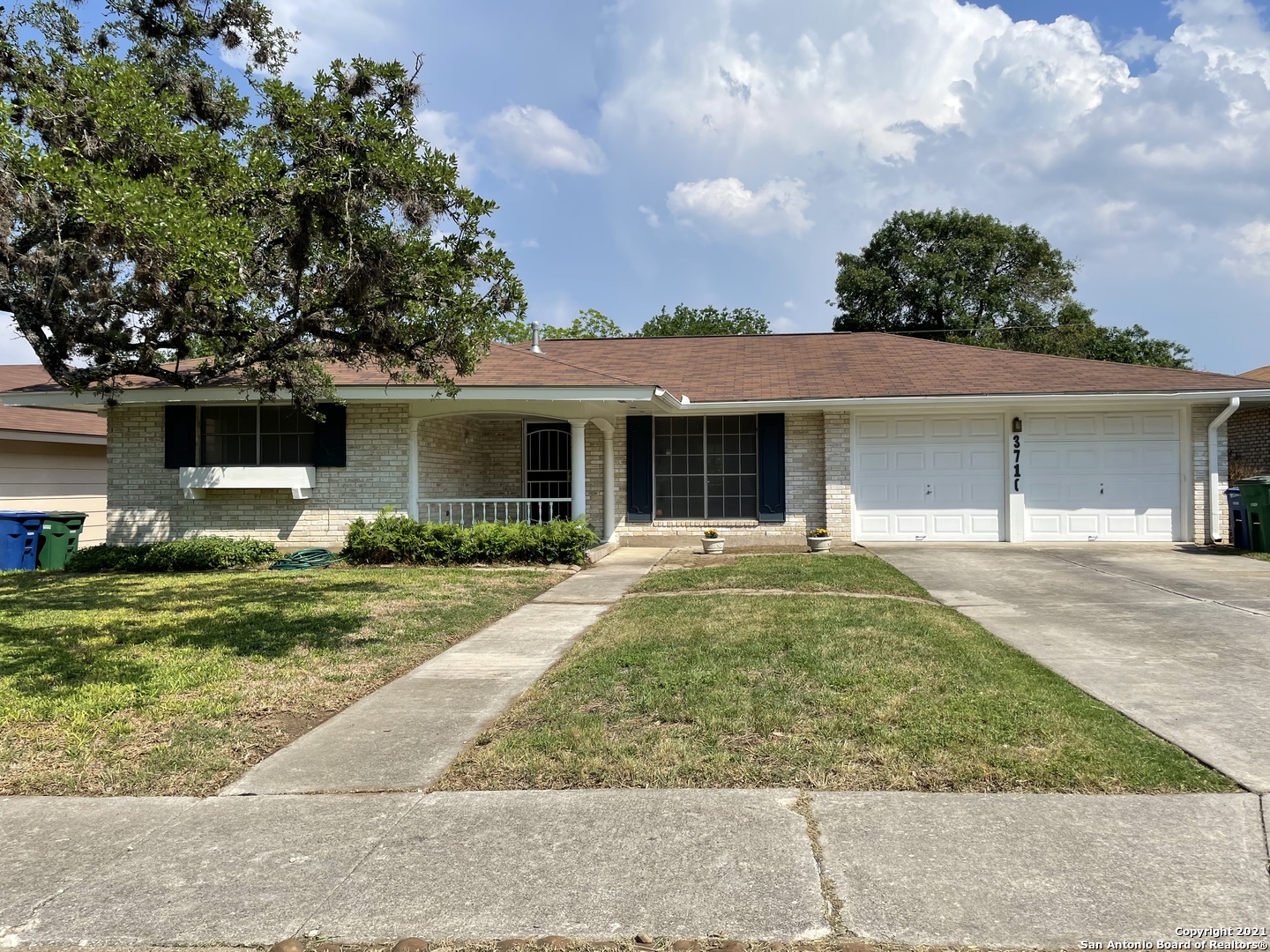 3710 Pinebluff Dr Listing Cover Image