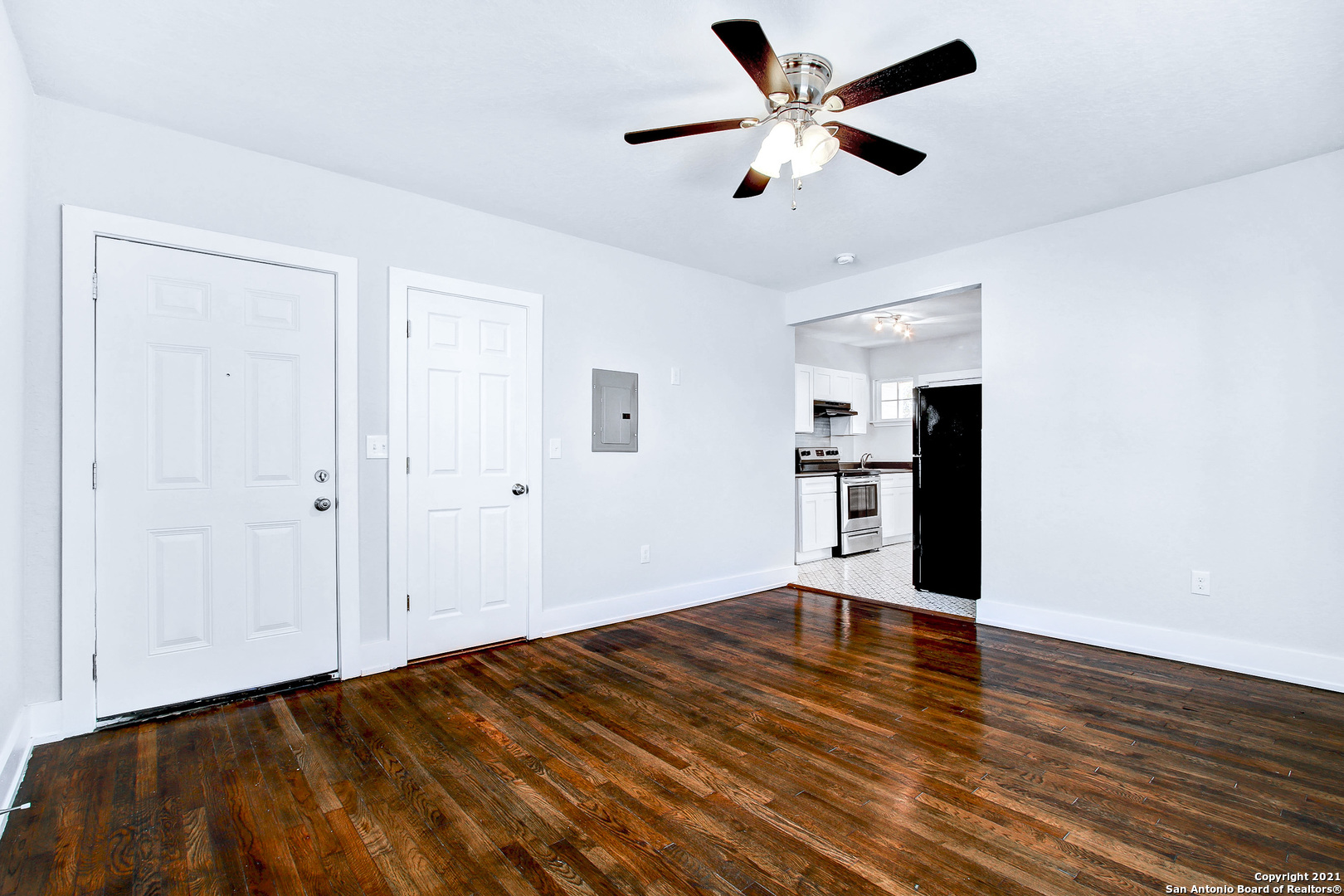 1020 W French Pl, San Antonio, TX 78212