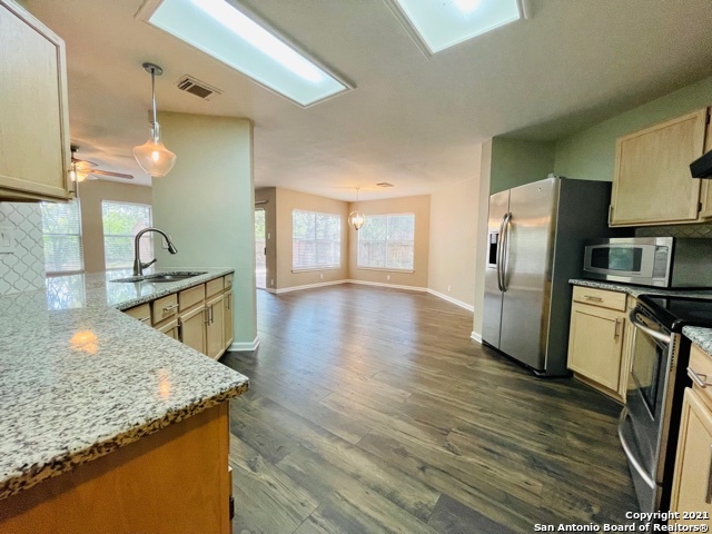 6346 REGENCY LN, San Antonio, TX 78249