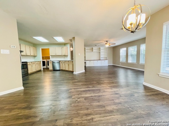 6346 REGENCY LN, San Antonio, TX 78249