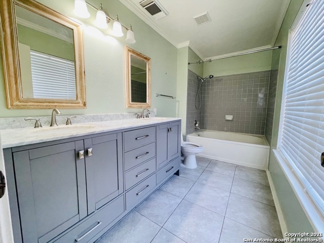 6346 REGENCY LN, San Antonio, TX 78249