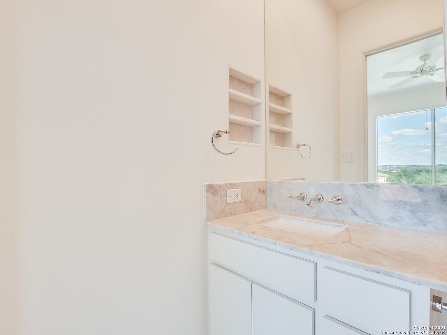 17 Aston Glen, San Antonio, TX 78257
