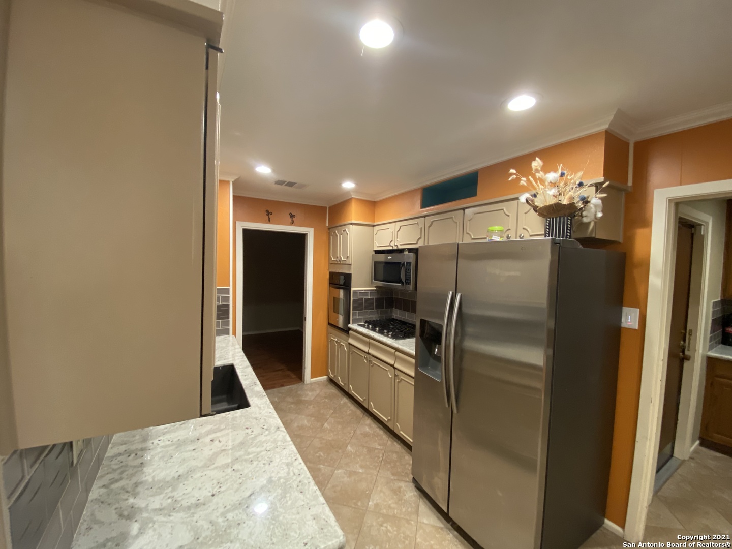 3715 JOHN ALDEN DR, San Antonio, TX 78230