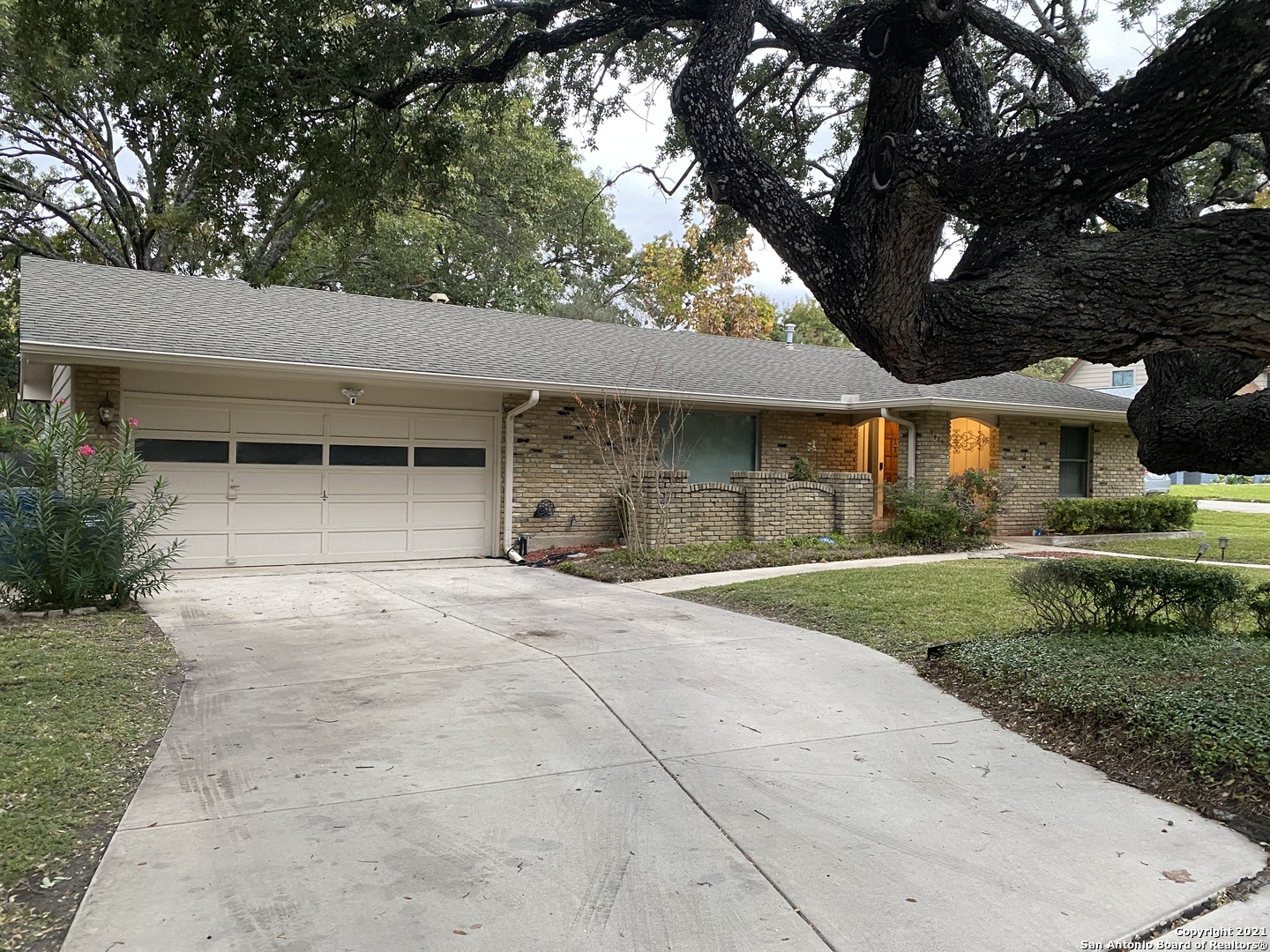 3715 JOHN ALDEN DR, San Antonio, TX 78230