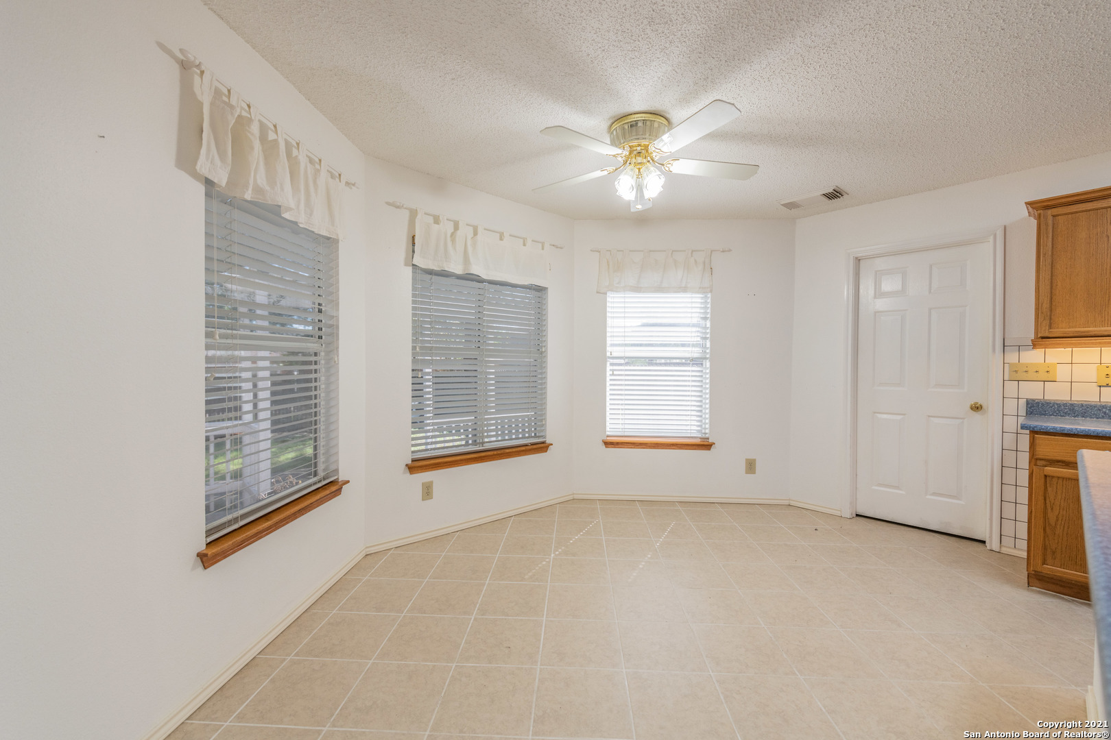 8210 CANTURA MLS, Converse, TX 78109