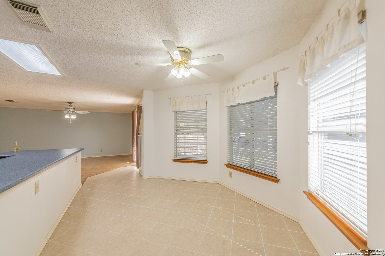 8210 CANTURA MLS, Converse, TX 78109