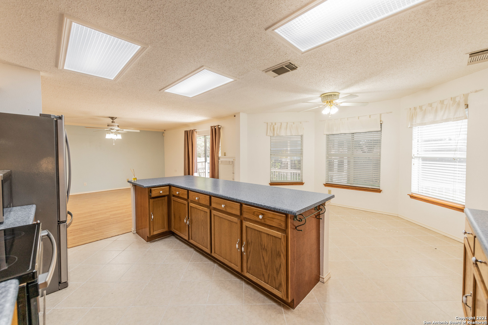 8210 CANTURA MLS, Converse, TX 78109