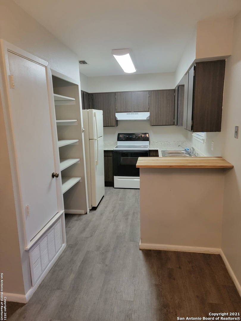 923 Vance Jackson Rd, #1004, San Antonio, TX 78201