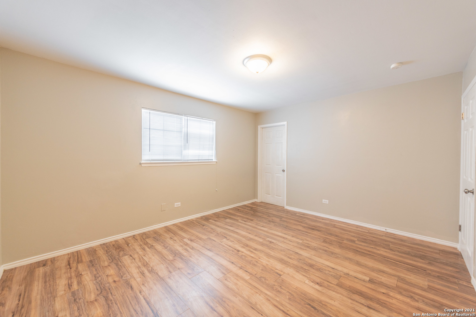 615 Vance Jackson Rd, #212, San Antonio, TX 78201