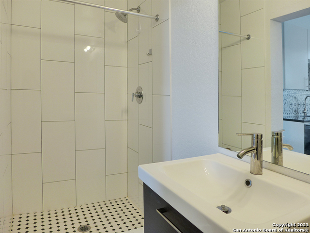 432 S OLIVE ST, #2, San Antonio, TX 78203