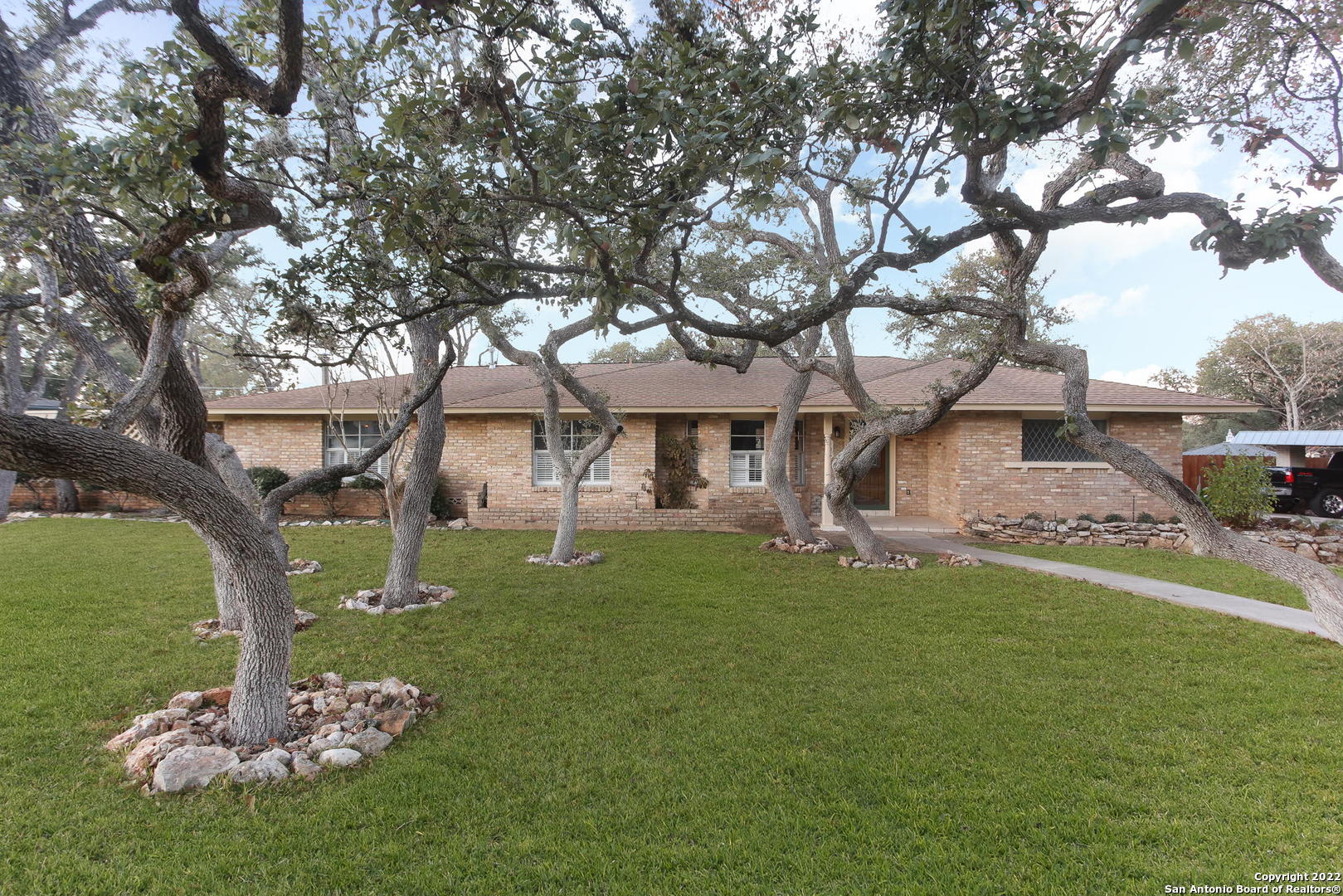 405 Sagecrest Dr, Hollywood Pa, TX 78232