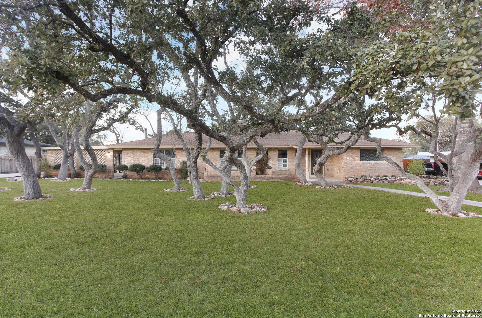 405 Sagecrest Dr, Hollywood Pa, TX 78232