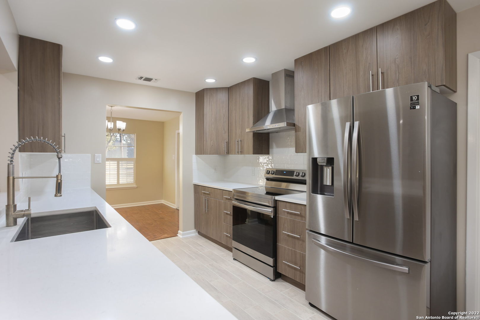 405 Sagecrest Dr, Hollywood Pa, TX 78232