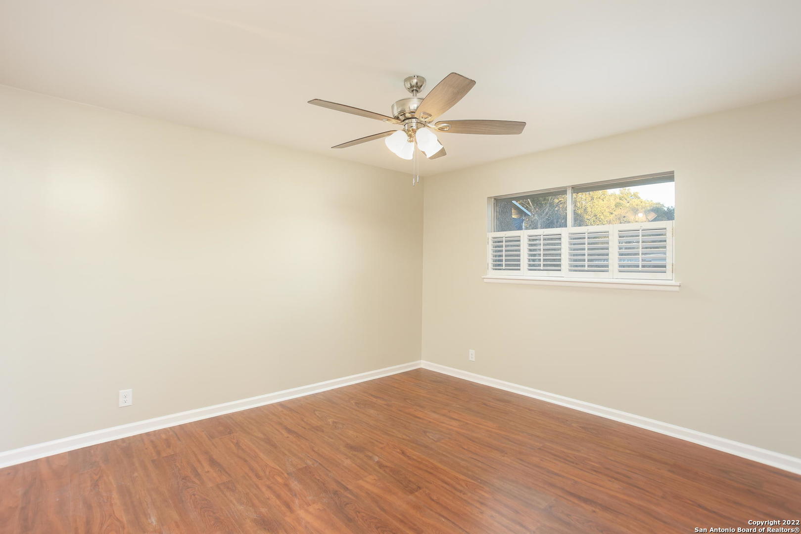 405 Sagecrest Dr, Hollywood Pa, TX 78232