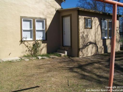 110 Gladstone Ave, San Antonio, TX 78214