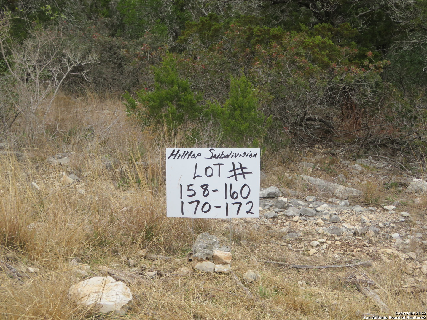 Photo of Lot 158-160 & Hilltop Cir in Lakehills, TX
