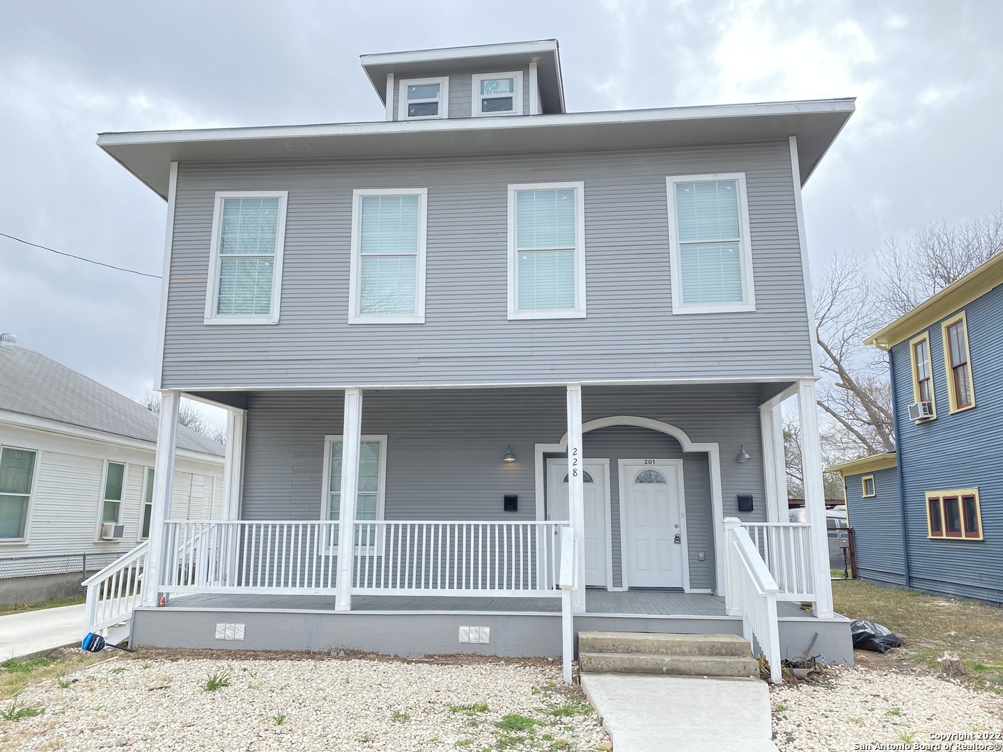 228 Lotus Ave Listing Cover Image